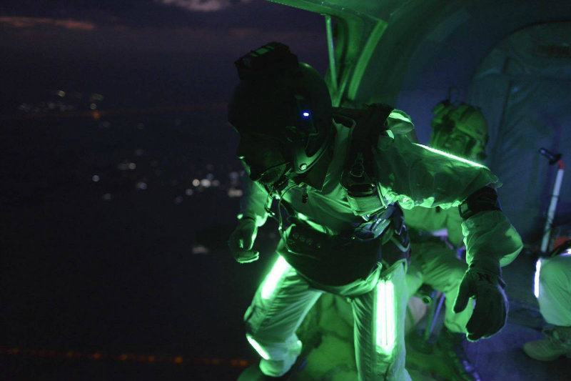 high output green lighting in wingsuit parachute