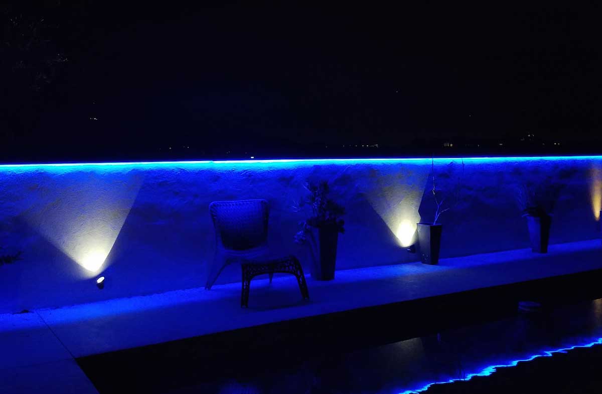 Residential Led Strip Lighting Projects From Flexfire Leds Blue Outdoor Poolside Accent Lighting 2